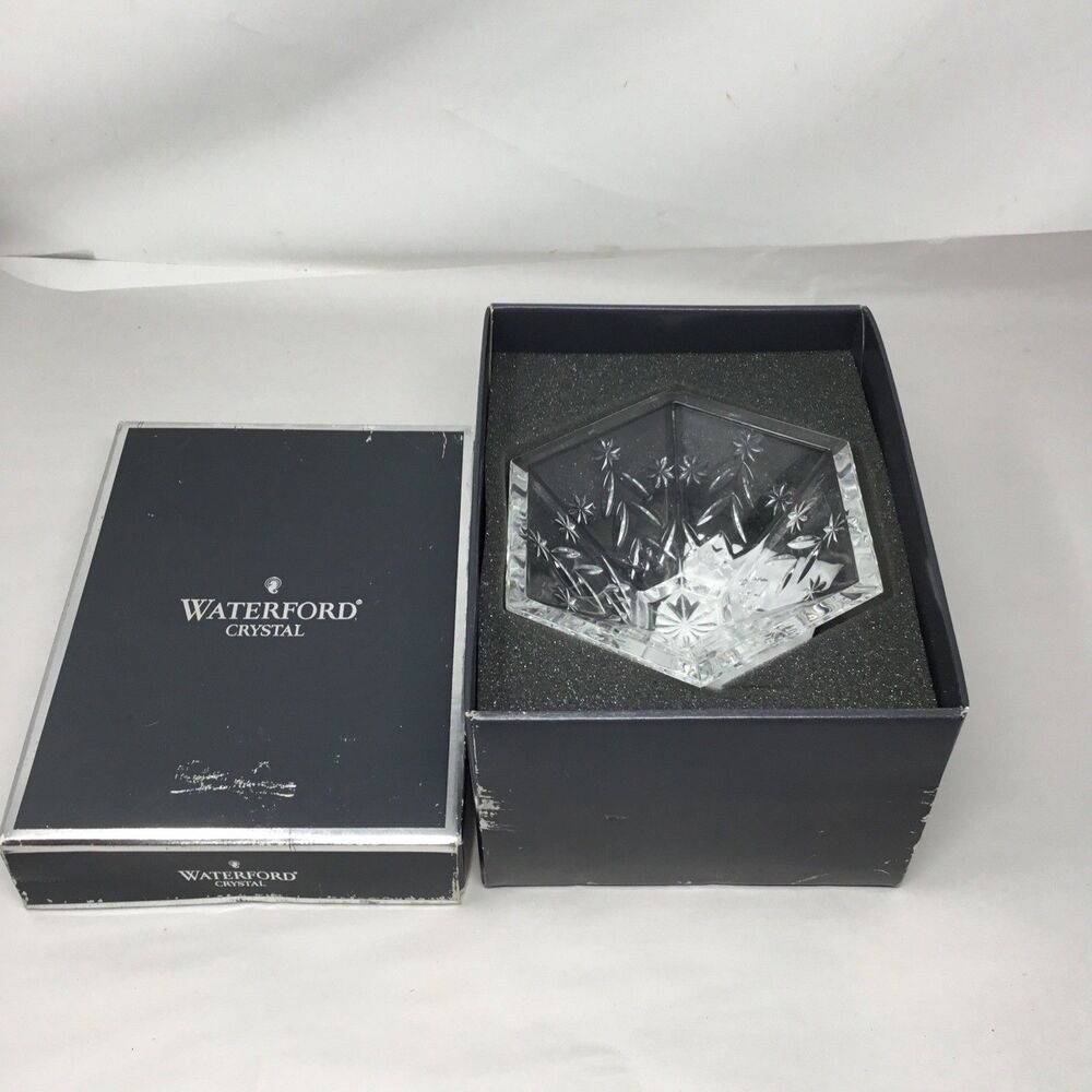 WATERFORD CRYSTAL HAPPY HOLIDAYS 6" BOWL IRELAND w/BOX